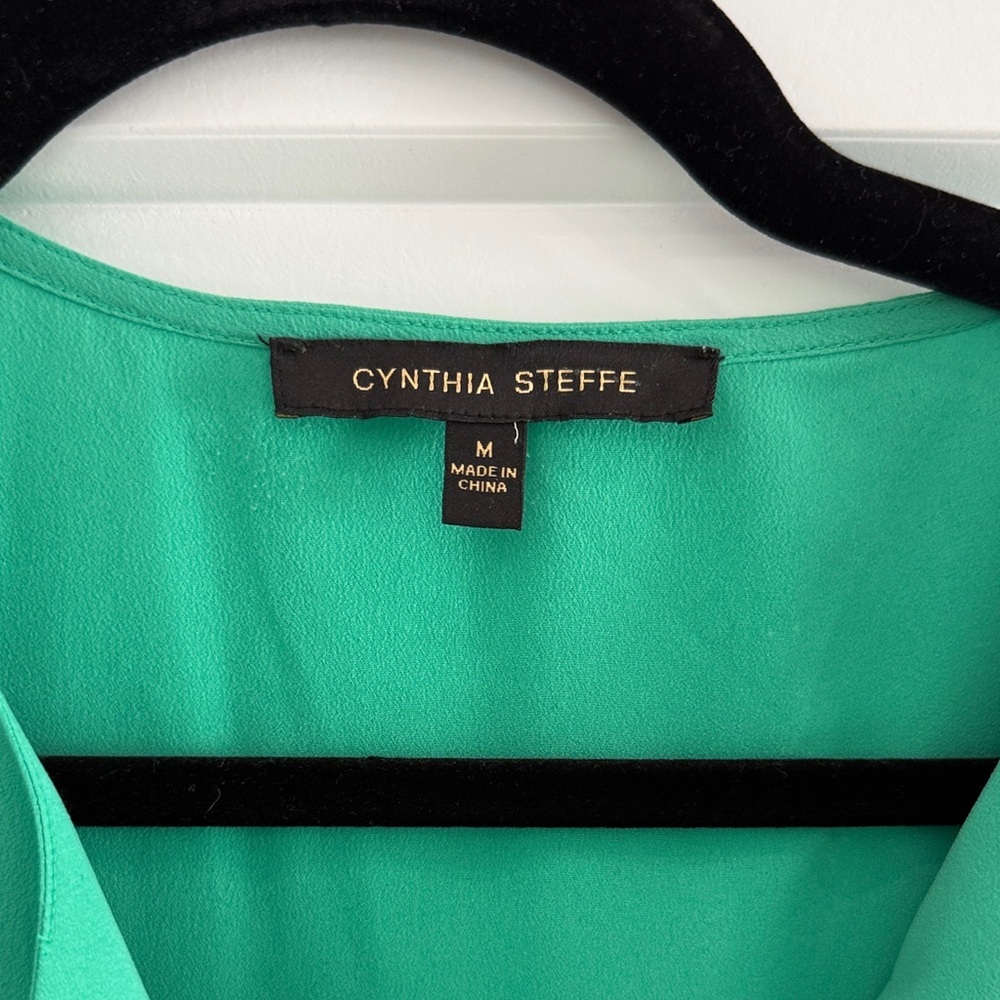 Cynthia Steffe Emerald Green Blouse​ - Picture 2 of 3